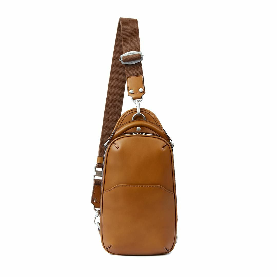 【HERGOPOCH】レザー ボディバッグ レッド HERGOPOCH（エルゴポック） 最大41%☆5/5限定 ワンショルダーバッグ